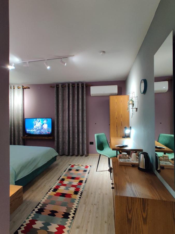 Piro'S Cozy Rooms - City Centre Korce Bagian luar foto